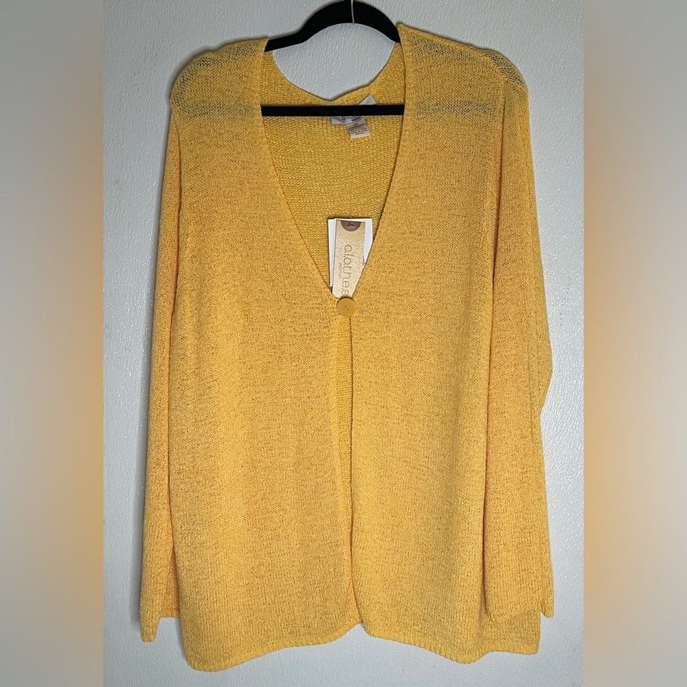 c.l.o.t.h.e.s. Bright  Deep Yellow Pull-on Sweater. Size: 2X /New With Tags.